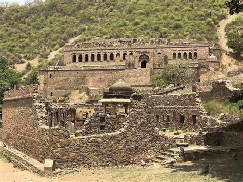 ghost town of bhangarh rajasthan