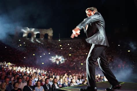 gianni morandi arena di verona