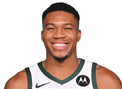 giannis antetokounmpo height without shoes