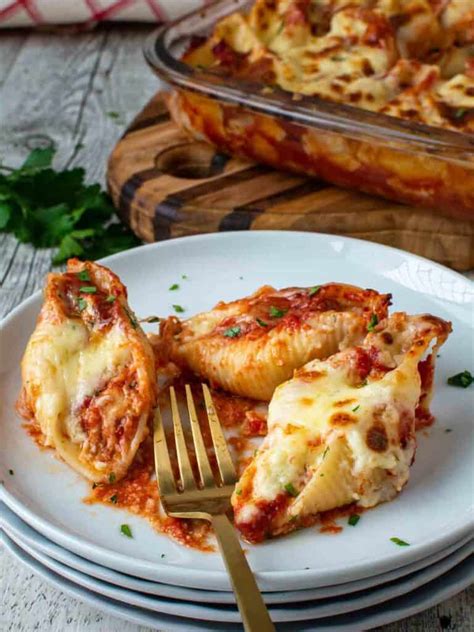 giant cheese stuffed shells