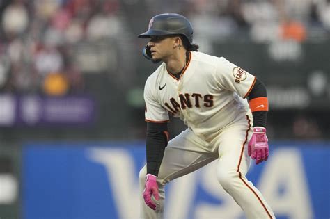 Giants Baseball Watch