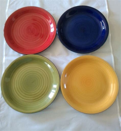 Gibson Dinner Plates