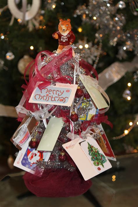 Giftable Trees Teacher christmas gifts, Gift card tree, Gift card bouquet