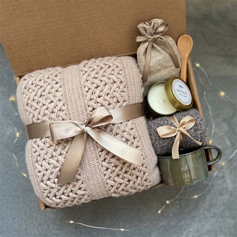 Gift Package Ideas For Her