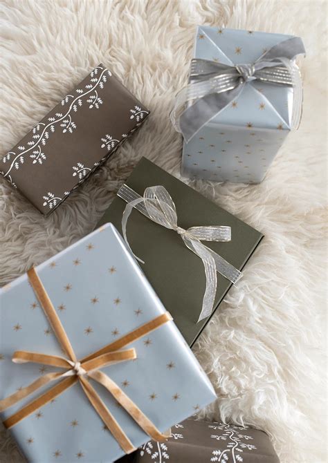Gift Wrap Gifts