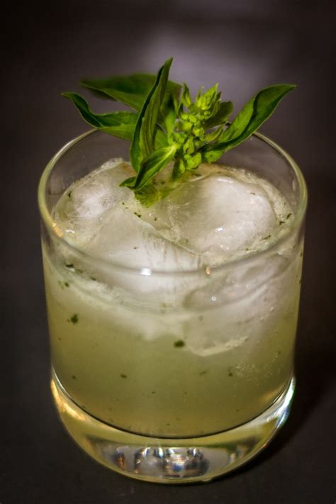 Gin Basil Smash Premix