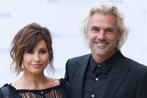 Gina Gershon Boyfriend List
