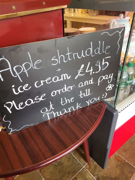 Ginger Cafe Opening Hours