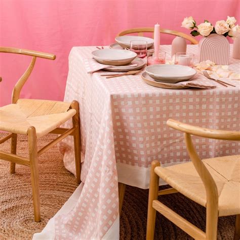 Gingham Tablecloth Pink
