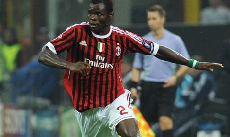 giocatore nigeriano del milan