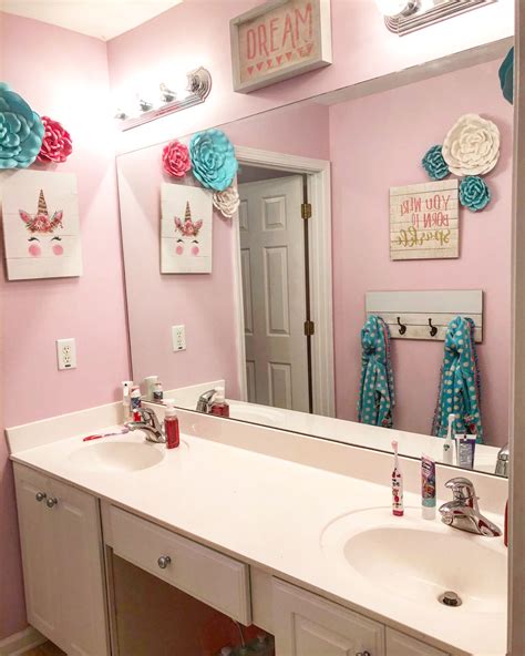 girl bathroom decorating ideas
