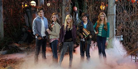 Girl Vs.monster Cast