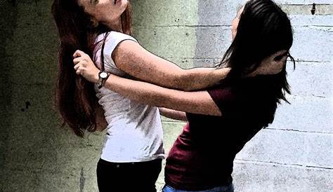 Pin by Donaldtiberio on catfight | Hair pulling, Catfight, Girl fight