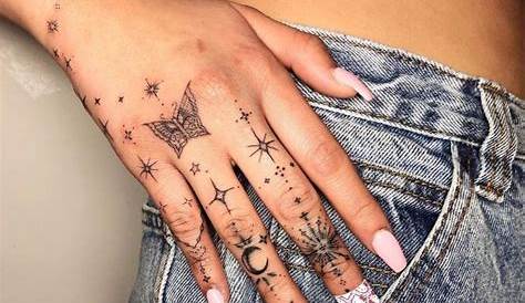 Girly Simple Hand Tattoos Small Daisy Tattoo For Girls For Girls Small Daisy Tattoo Daisy Tattoo Designs For Girls