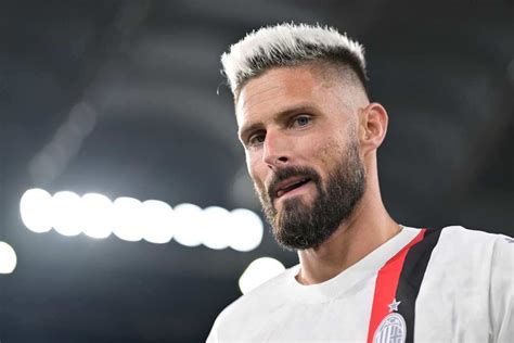 giroud lascia il milan