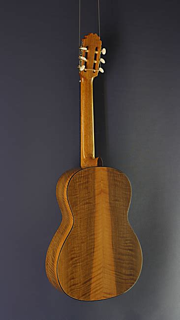 FLAMENCOGITARRE MASSIVE ENGELMANNFICHTE FISHMANPU ZYPRESSENKORPUS B