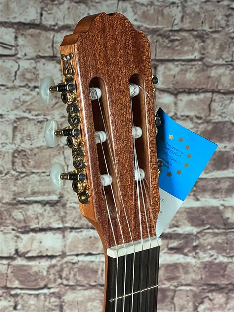 Gitarre Carl Hellweg, Typ Junior IV mit Zubehör in Duisburg Homberg