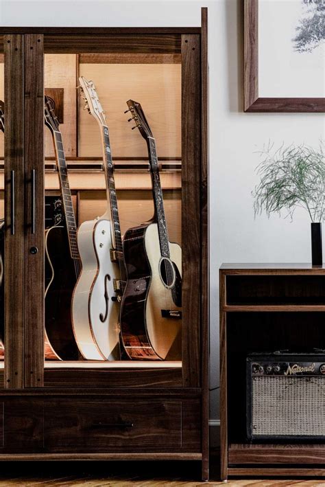Pin von Melina auf Gitarre Gitarren display, Gitarrenschrank und
