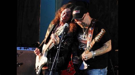 East Blues Experience ein Guitar (Gitarren) Battle Blues Camp