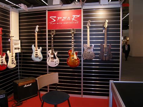 Guitar Summit 2020 nach Corona die größte Gitarren Messe Europas