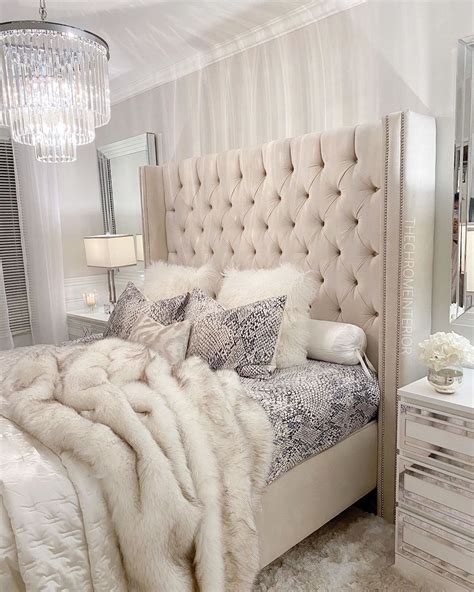 Glam King Storage Bedroom Set 3P w/LED Lights Metallic Grey 27277EK
