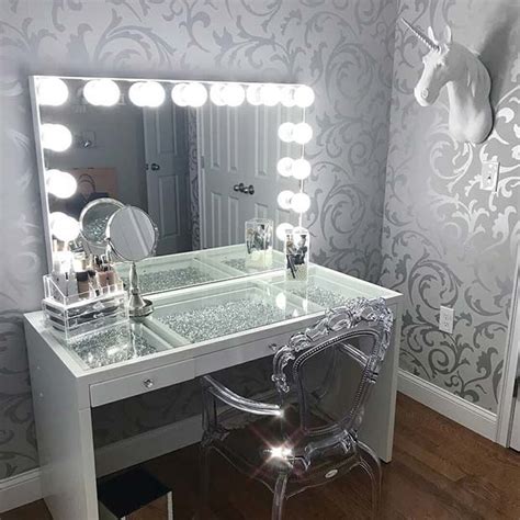 Glamour Vanity Makeup Table