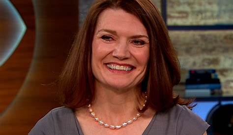The Glass Castle Author Jeannette Walls On Reconciling With Her Once Homeless Mother Jeannette Walls Glass Castle Castle