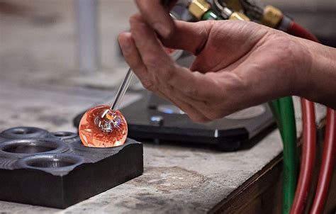 5 Glass Blowing Tips