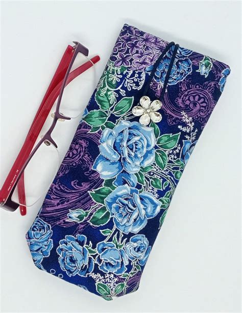 Glasses Case Roses