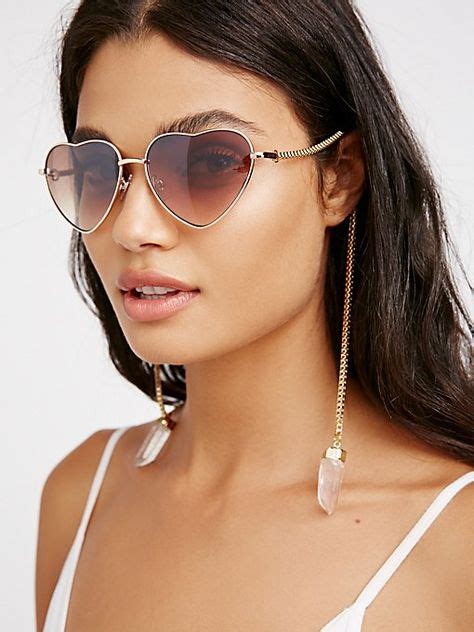 Glasses Chain Behind Ear