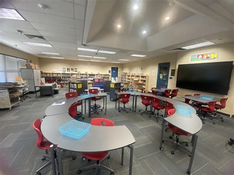 Glenwood Elementary School Library