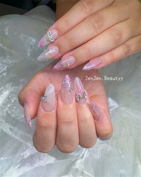 Glitter Nails Honolulu