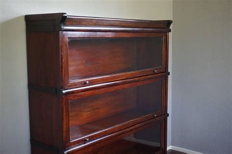 Globe Wernicke Elastic Bookcase