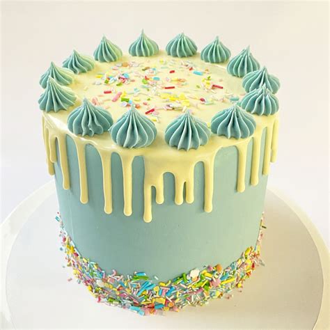 Gloucester Drip Cake