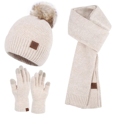 gloves scarf and hat set