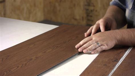 glue vinyl plank