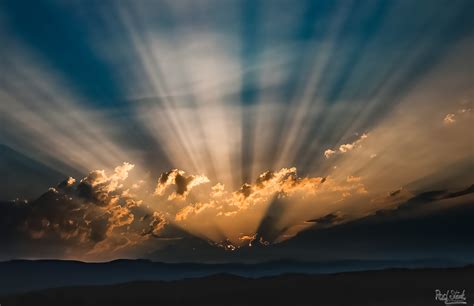 Capturing God Rays: The Ultimate Guide for Stunning Landscape Photos