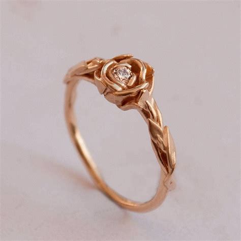 gold engagement rings without diamonds