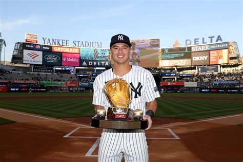 gold glove award winners 2022