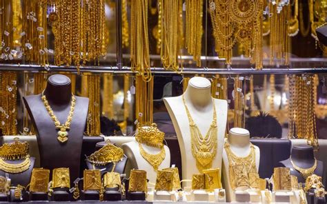 gold jewelry shop in dubai