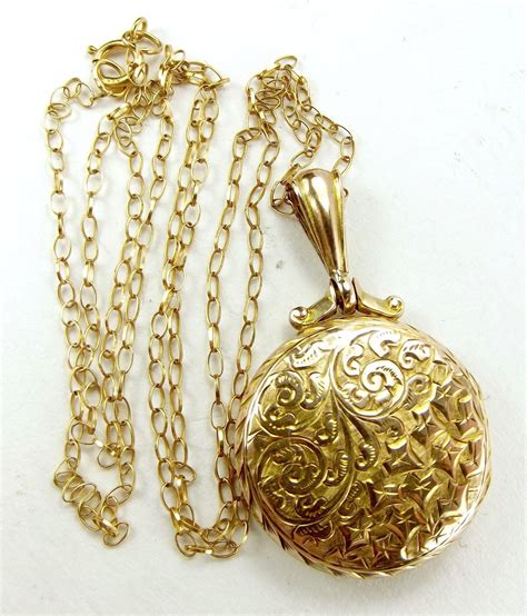 gold lockets necklace for women