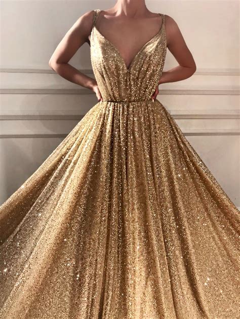 Shine Bright like a Queen: Stunning Gold Prom Dresses to Steal the Spotlight