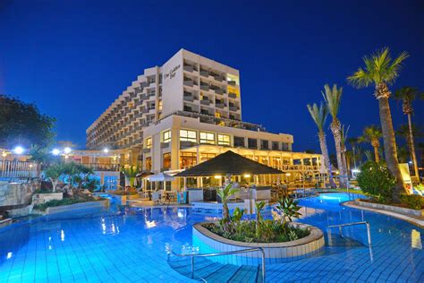 golden coast beach hotel larnaca cyprus