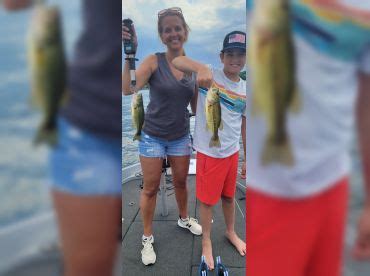 Golden Hook Guide Service