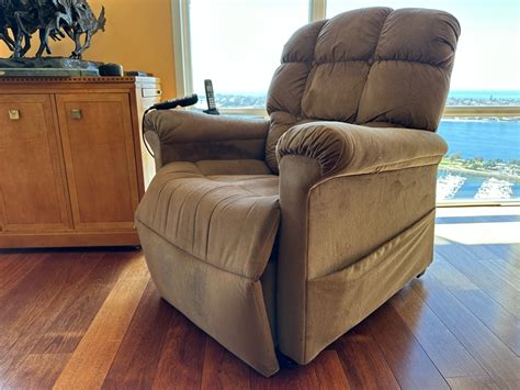 Golden Recliners Near Me