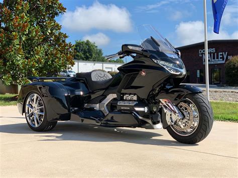goldwing trikes for sale in canada