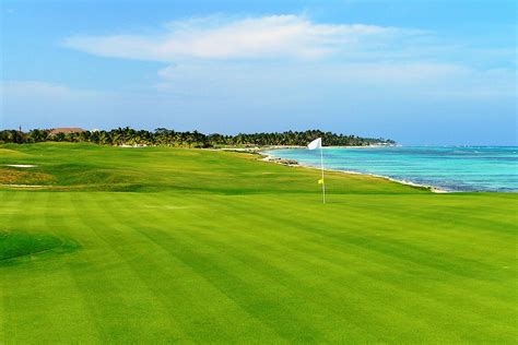 golf course punta cana