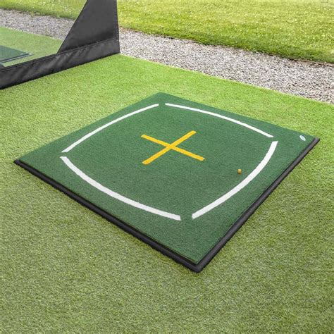 Golf Practice Mat With Alignment Lines