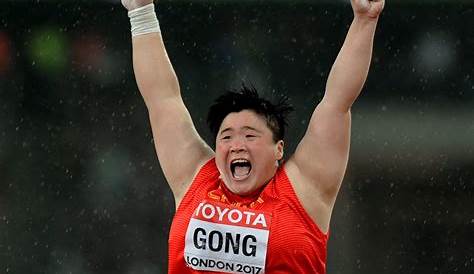 Gong Lijiao dominates women's shot put in Tokyo - AW