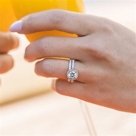 good quality engagement rings for less